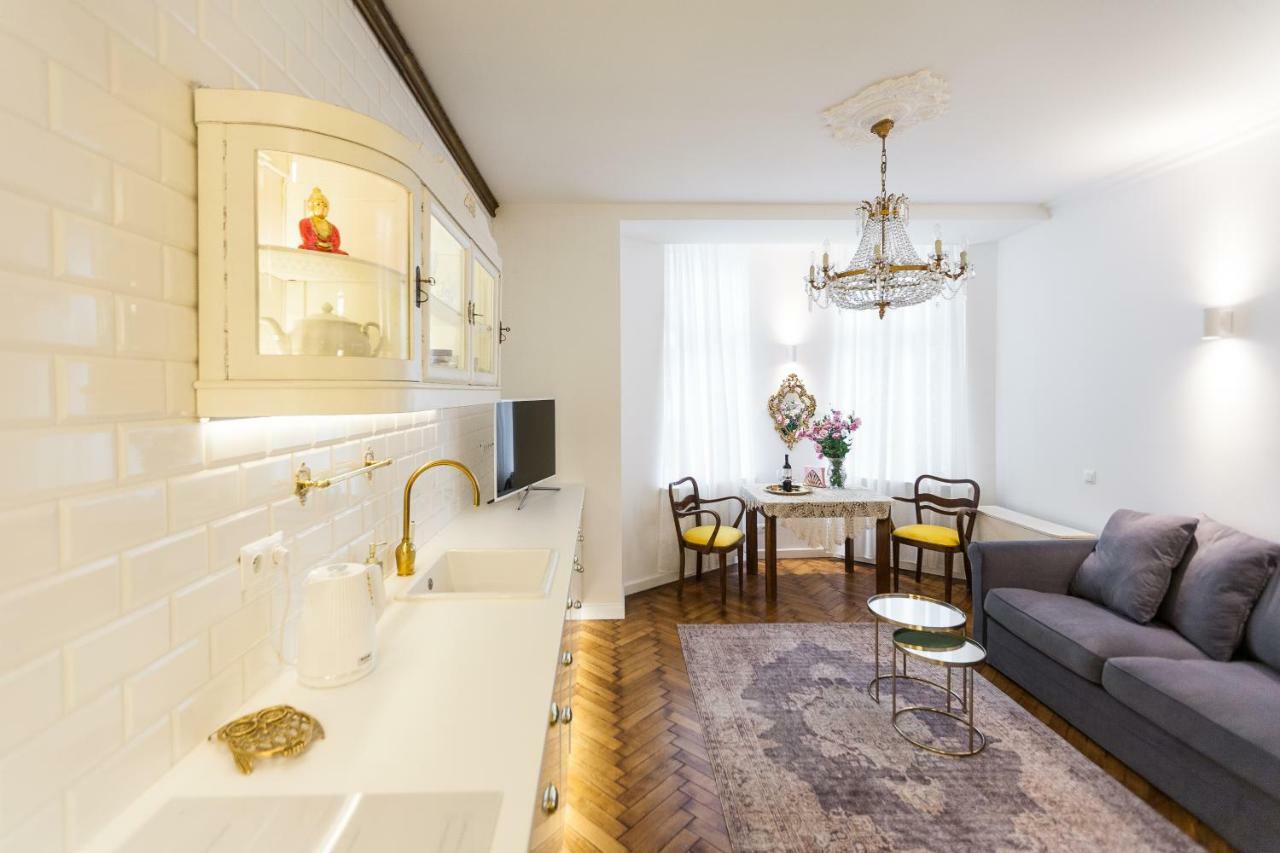 Luxury Apartment Pod Zyrandolem Cracovia Esterno foto